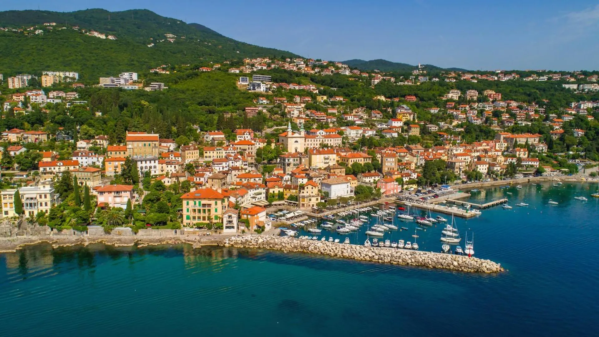 Villa Volos With Roof Terrace, Sea View, Free Private Parking 오파티아 아파트