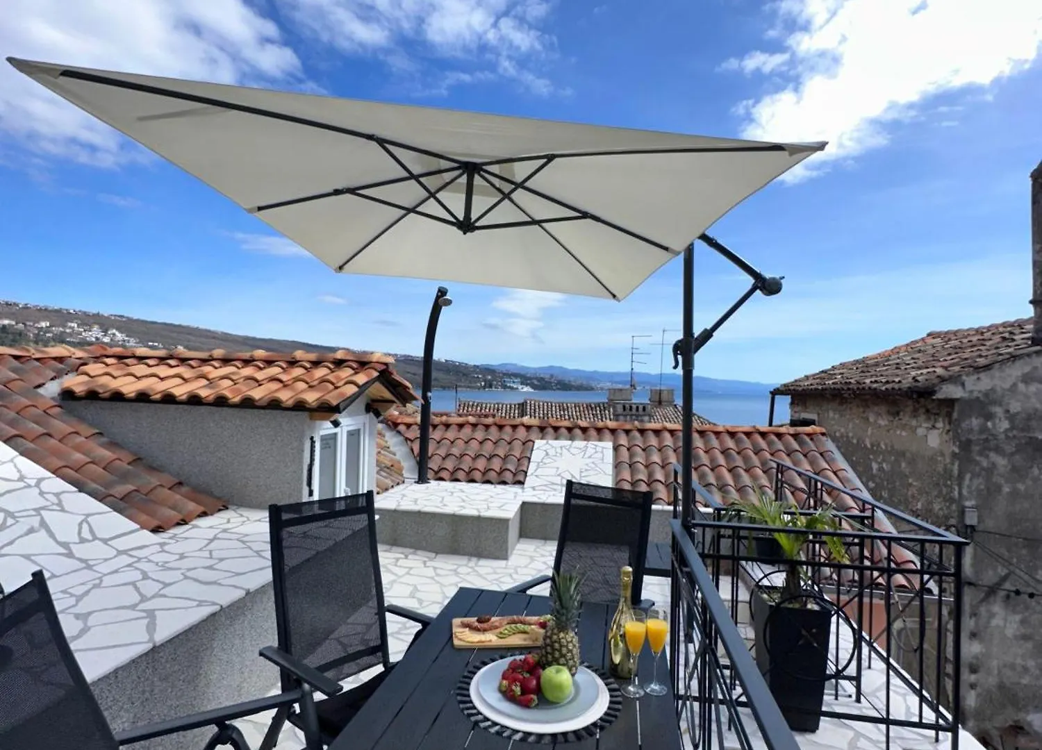 아파트 Villa Volos With Roof Terrace, Sea View, Free Private Parking 오파티아